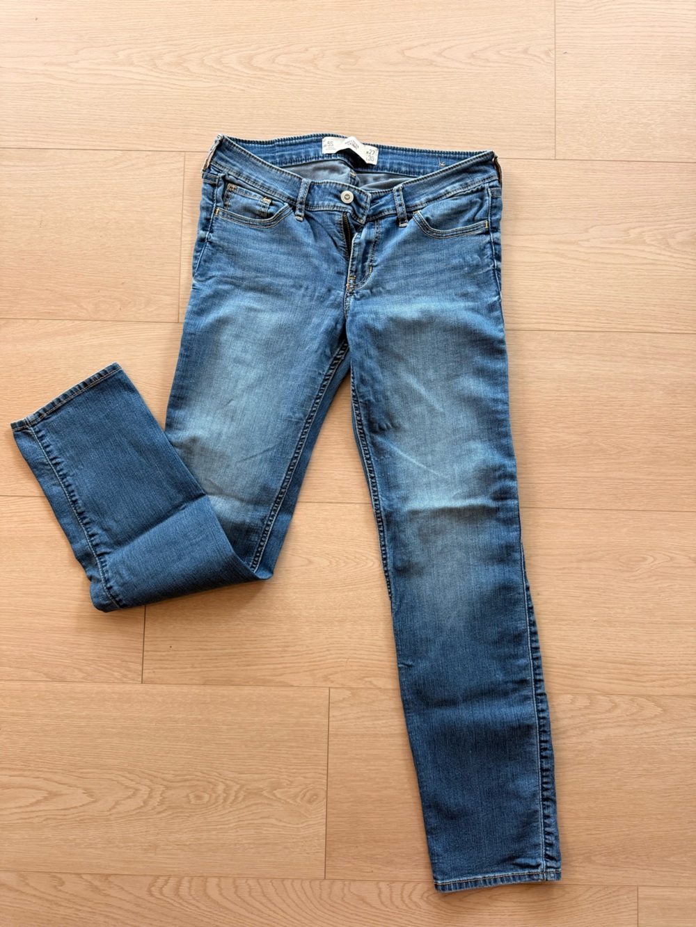 Hollister Women's Medium Blue Skinny Jeans